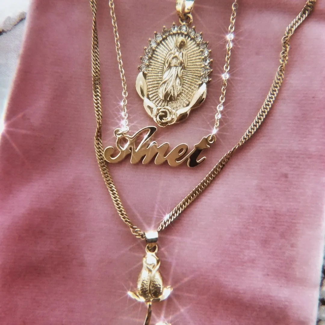 Pretty Customized Name Necklace